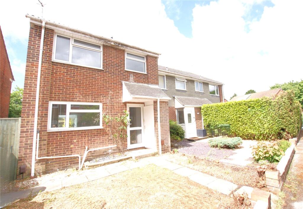 3 bed Mid Terraced House for rent in Poole. From Richards Estate Agents - Wimborne 3 bed Mid Terraced House for rent in Poole. From Richards Estate Agents - Wimborne