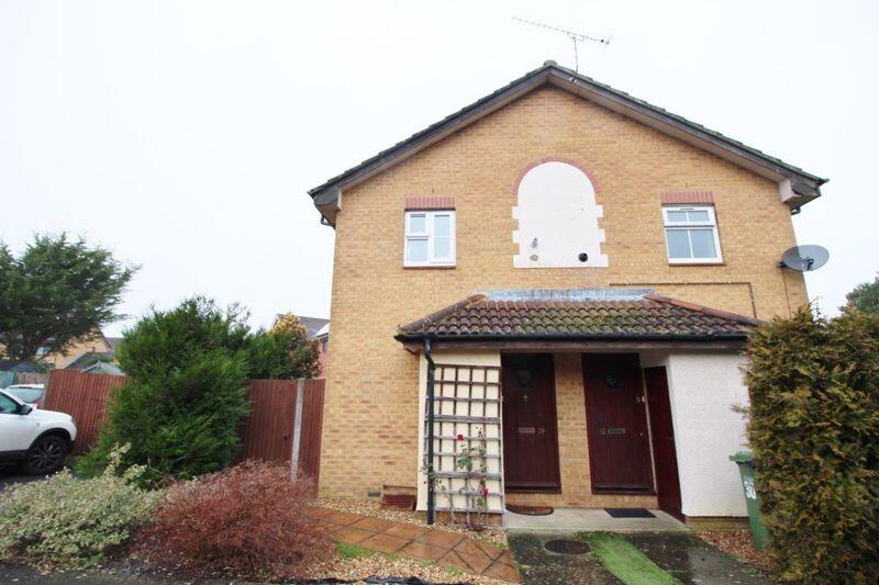 1 bed Mews for rent in Hedge End. From Richmonds Property Services Ltd - Hedge End