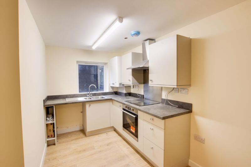 2 bed 1st Floor Flat for rent in Bath. From Wrights Residential - Trowbridge