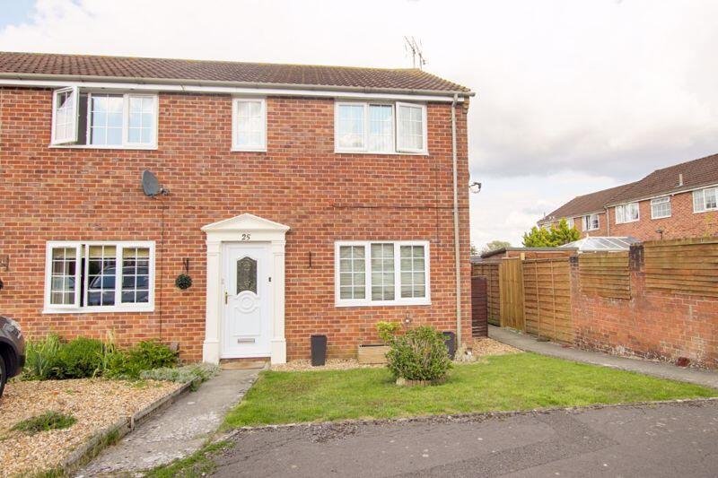 3 bed Mid Terraced House for rent in Southwick. From Wrights Residential - Trowbridge