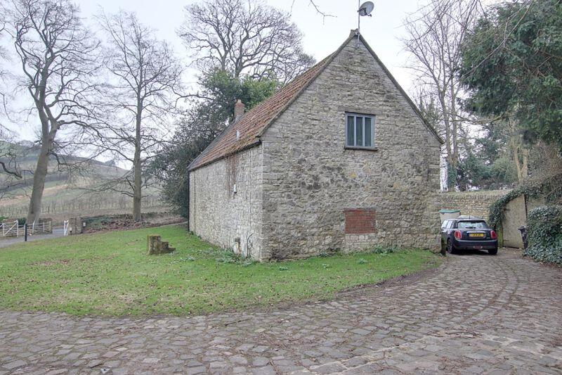 2 bed Semi Detached for rent in Bath. From Wrights Residential - Trowbridge