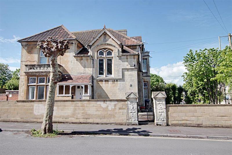 1 bed 1st Floor Flat for rent in Trowbridge. From Wrights Residential - Trowbridge