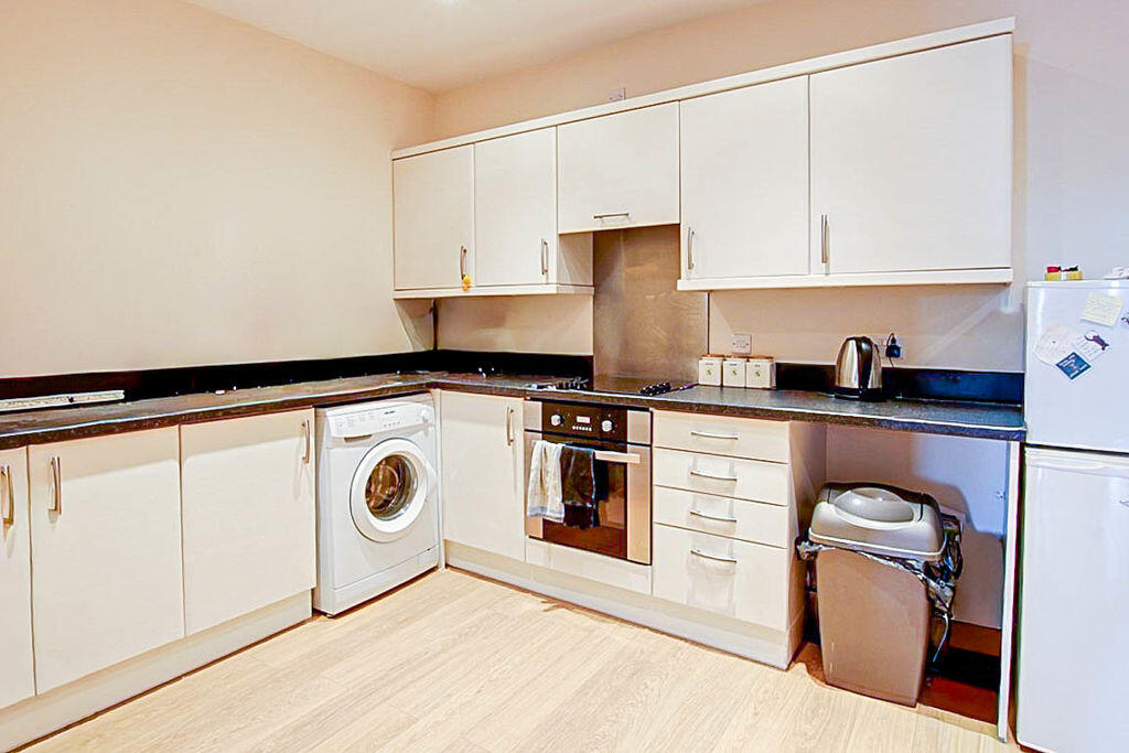 2 bed Apartment for rent in Bath. From Wrights Residential - Trowbridge