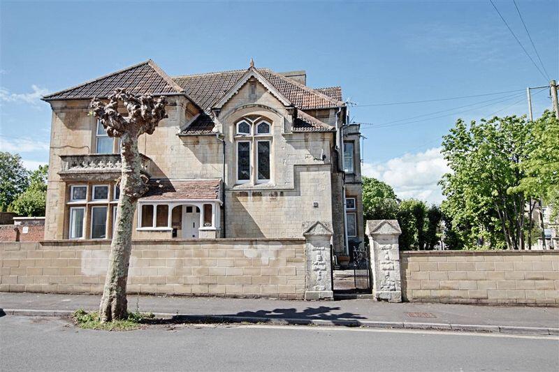 2 bed 1st Floor Flat for rent in Trowbridge. From Wrights Residential - Trowbridge 2 bed 1st Floor Flat for rent in Trowbridge. From Wrights Residential - Trowbridge