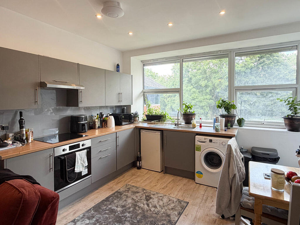 1 bed 1st Floor Flat for rent in Trowbridge. From Wrights Residential - Trowbridge 1 bed 1st Floor Flat for rent in Trowbridge. From Wrights Residential - Trowbridge