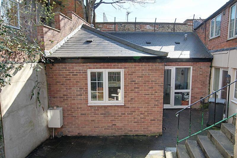 1 bed 1st Floor Flat for rent in Trowbridge. From Wrights Residential - Trowbridge 1 bed 1st Floor Flat for rent in Trowbridge. From Wrights Residential - Trowbridge