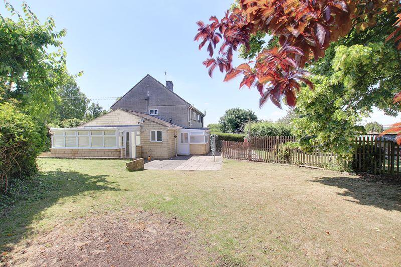 2 bed Semi-detached bungalow for rent in Trowbridge. From Wrights Residential - Trowbridge