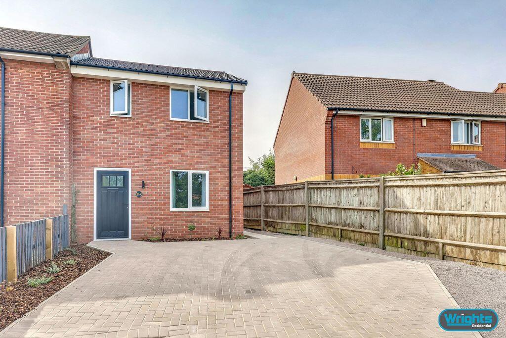 2 bed Mid Terraced House for rent in Trowbridge. From Wrights Residential - Trowbridge