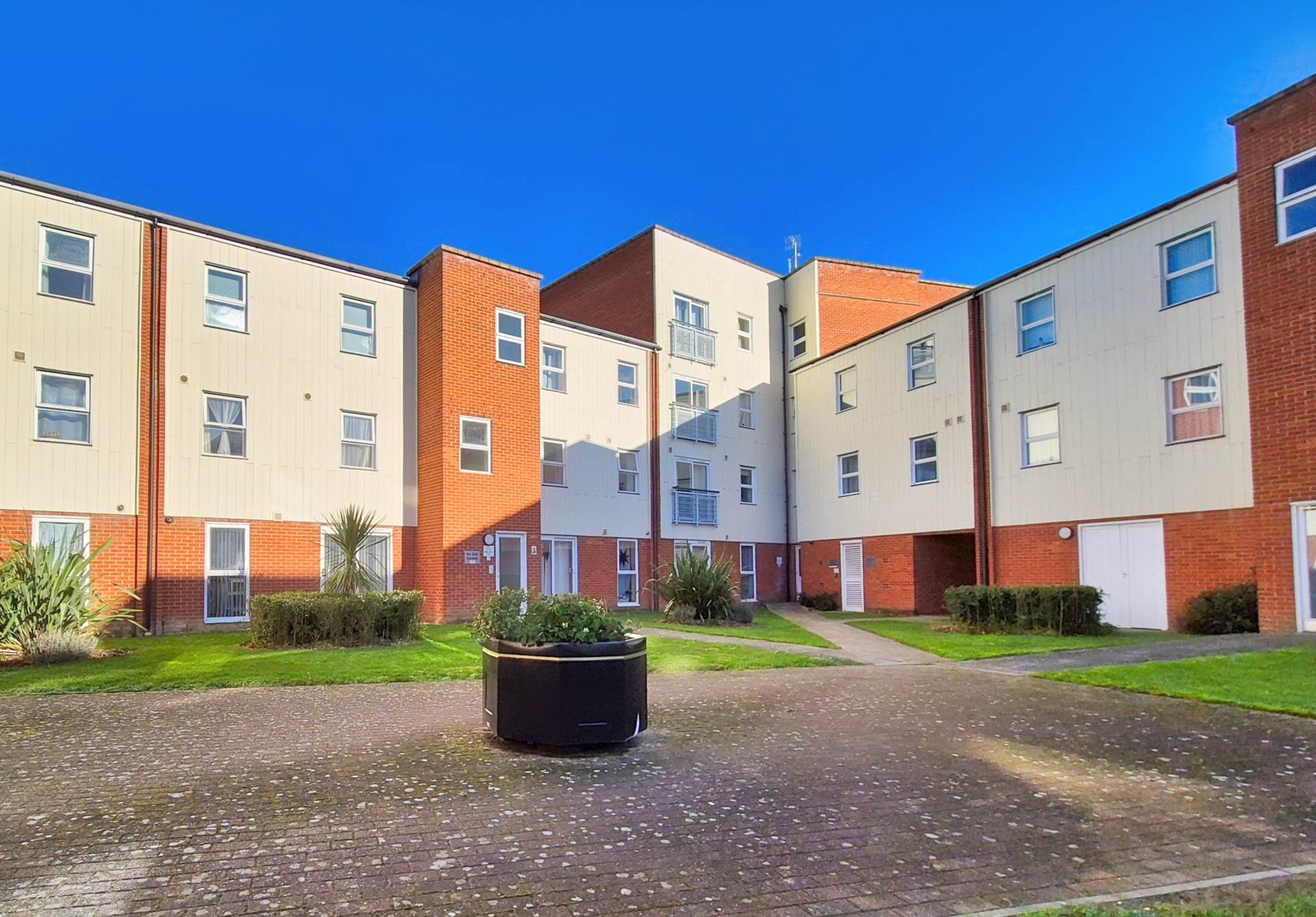 2 bed Apartment for rent in Ipswich. From Riverdale Estates
