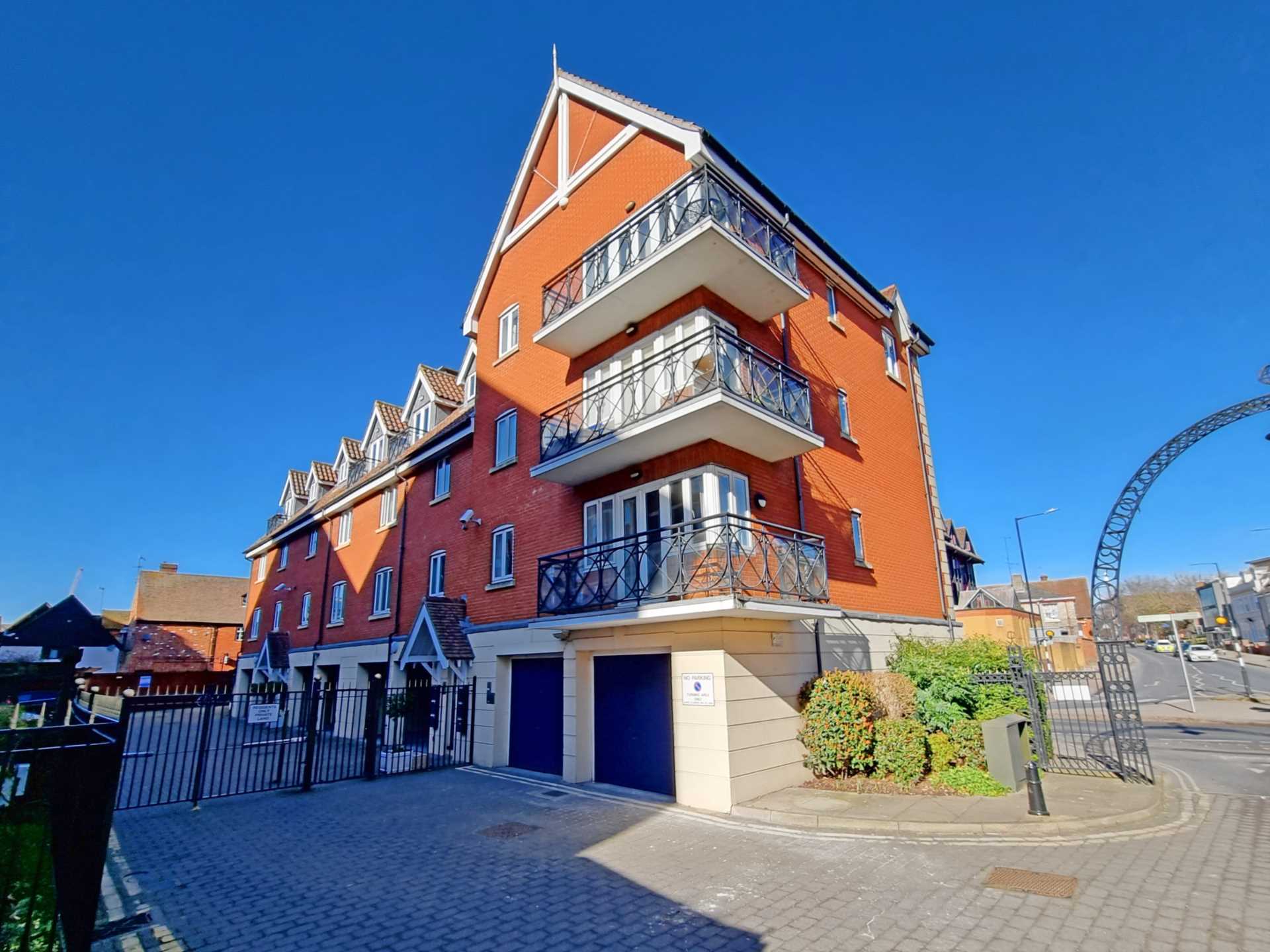 2 bed Apartment for rent in Ipswich. From Riverdale Estates