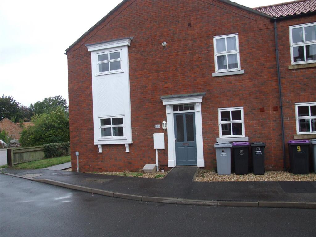 2 bed Mid Terraced House for rent in Horncastle. From Robert Bell & Company - Lincoln