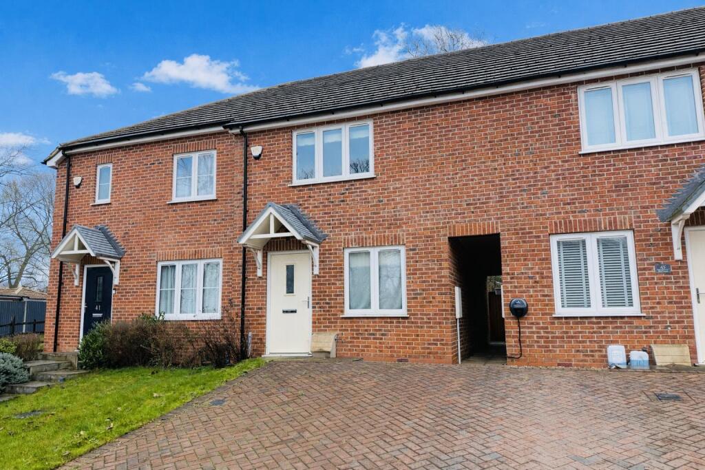 2 bed Mid Terraced House for rent in Gainsborough. From Robert Bell & Company - Lincoln