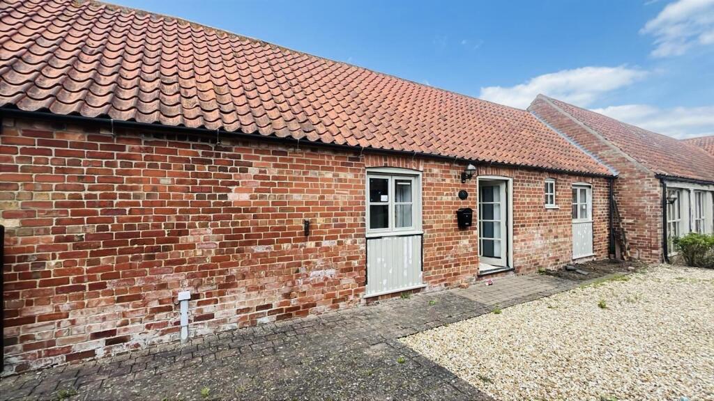 2 bed Barn Conversion for rent in Wragby. From Robert Bell & Company - Lincoln