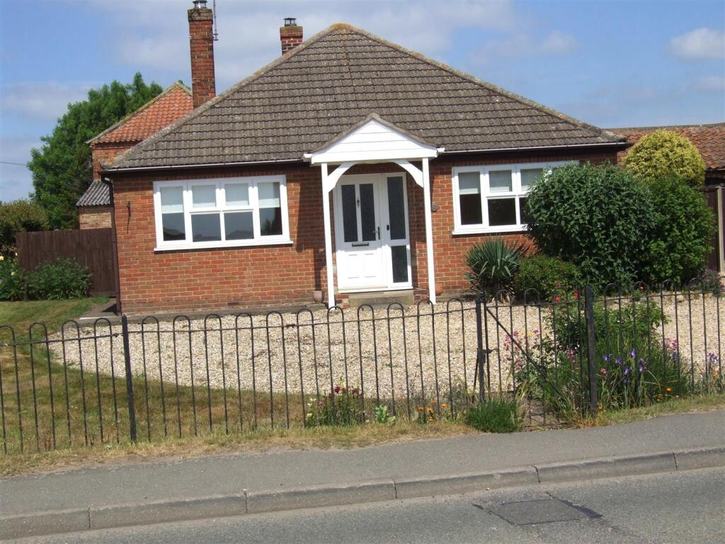 2 bed Detached bungalow for rent in Martin. From Robert Bell & Company - Lincoln