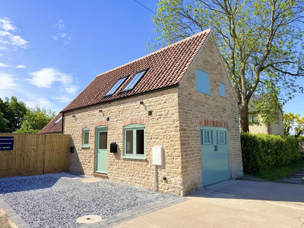 1 bed Chalet type for rent in Potterhanworth. From Robert Bell & Company - Lincoln 1 bed Chalet type for rent in Potterhanworth. From Robert Bell & Company - Lincoln