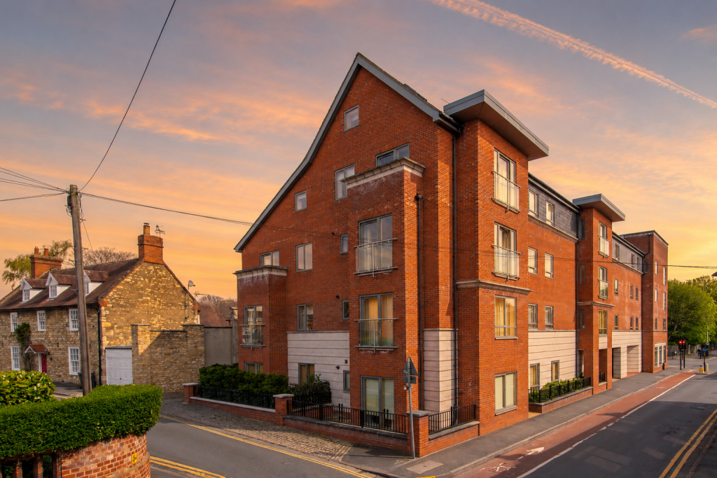 2 bed Apartment for rent in Riseholme. From Robert Bell & Company - Lincoln 2 bed Apartment for rent in Riseholme. From Robert Bell & Company - Lincoln
