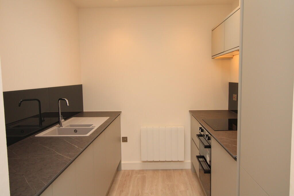 2 bed Apartment for rent in Smethwick. From Robert Powell - Birmingham
