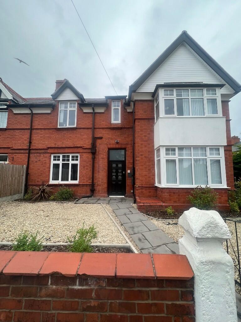 1 bed 1st Floor Flat for rent in Marchwiel. From Reid & Roberts Lettings Agents - Flint 1 bed 1st Floor Flat for rent in Marchwiel. From Reid & Roberts Lettings Agents - Flint