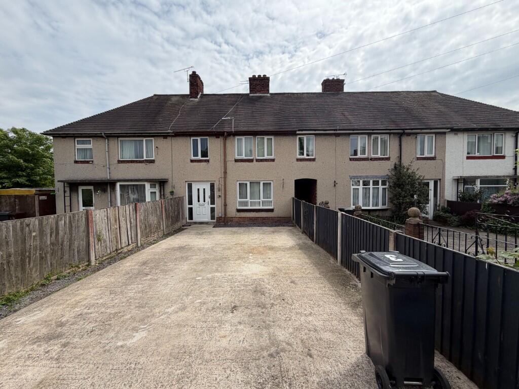 3 bed Town House for rent in Y Fflint. From Reid & Roberts Lettings Agents - Flint
