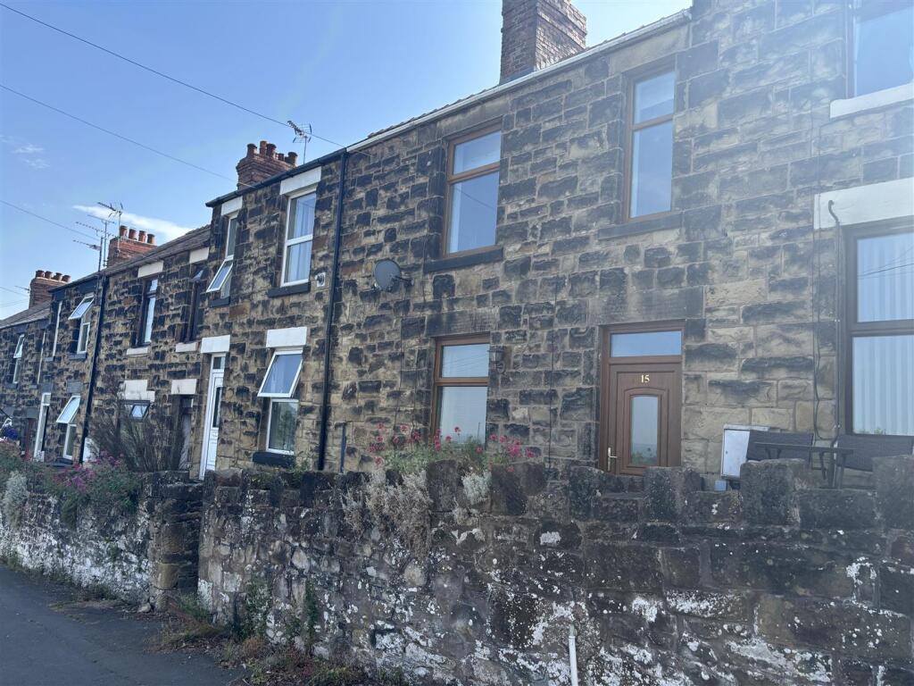 2 bed Cottage for rent in Coedpoeth. From Reid and Roberts - Mold 2 bed Cottage for rent in Coedpoeth. From Reid and Roberts - Mold