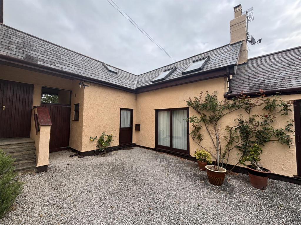 1 bed Cottage for rent in Holywell. From Reid and Roberts - Mold 1 bed Cottage for rent in Holywell. From Reid and Roberts - Mold