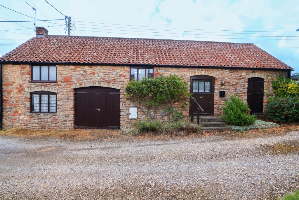 2 bed Detached for rent in Sandford. From Robin King Estate Agents - Congresbury 2 bed Detached for rent in Sandford. From Robin King Estate Agents - Congresbury