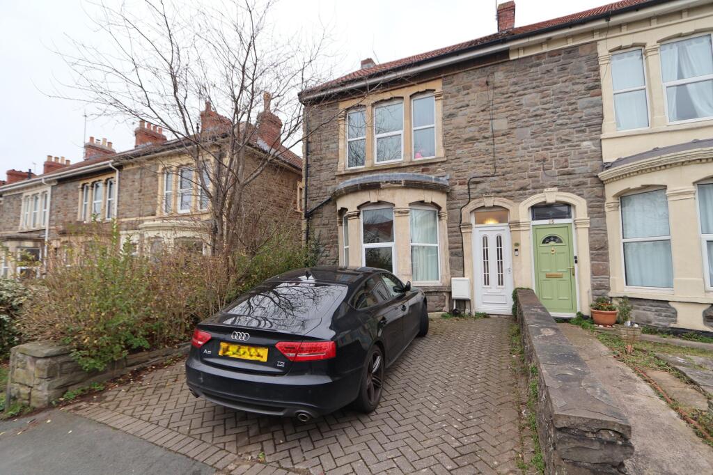 3 bed Semi Detached for rent in Bristol. From Robin King Estate Agents - Congresbury