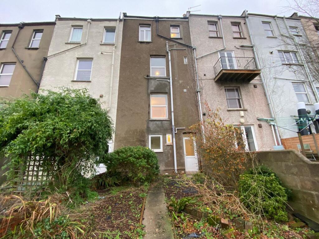 5 bed Mid Terraced House for rent in Leigh Woods. From Robin King Estate Agents - Congresbury 5 bed Mid Terraced House for rent in Leigh Woods. From Robin King Estate Agents - Congresbury