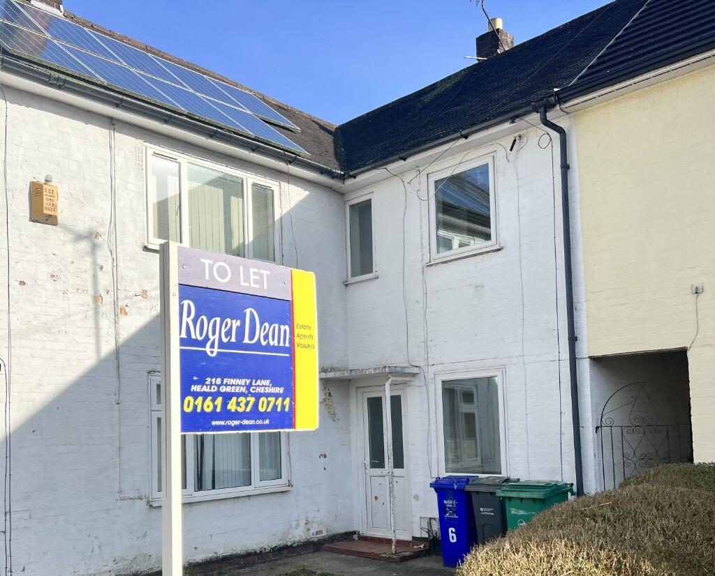 3 bed Mid Terraced House for rent in Styal. From Roger Dean - Heald Green