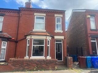 3 bed End of Terrace for rent in Droylsden. From Roger Dean - Heald Green 3 bed End of Terrace for rent in Droylsden. From Roger Dean - Heald Green