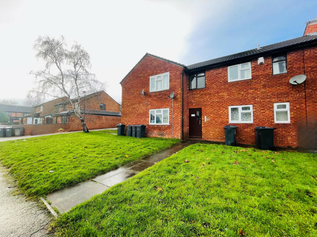 0 bed Studio for rent in Smethwick. From Royal Estates - Birmingham