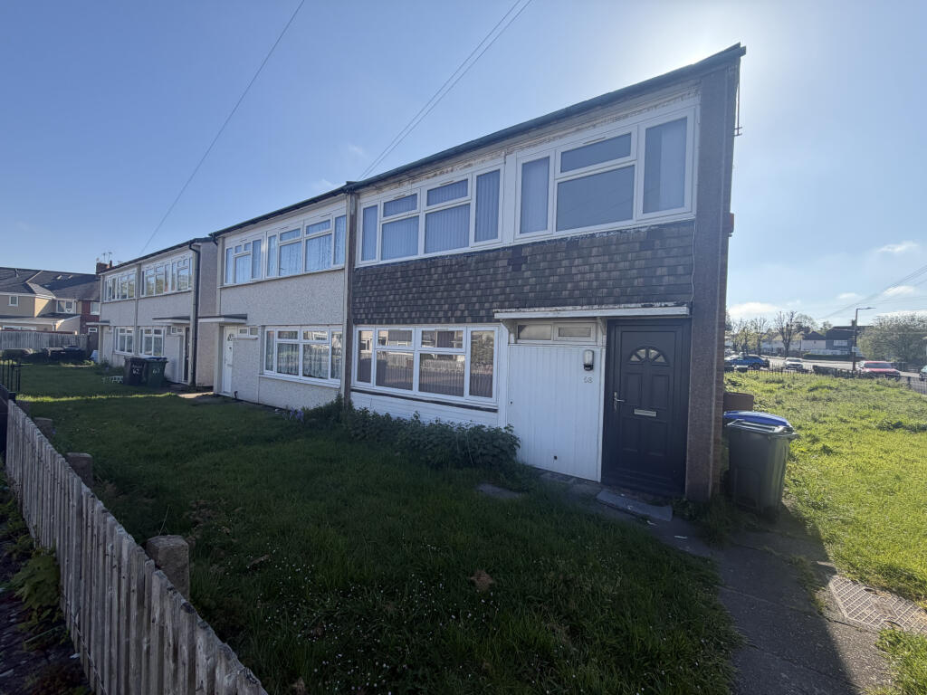 3 bed Mid Terraced House for rent in Wednesbury. From Royal Estates - Birmingham