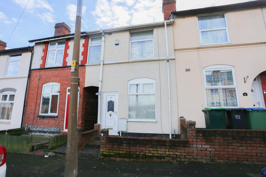 2 bed Mid Terraced House for rent in Smethwick. From Royal Estates - Birmingham