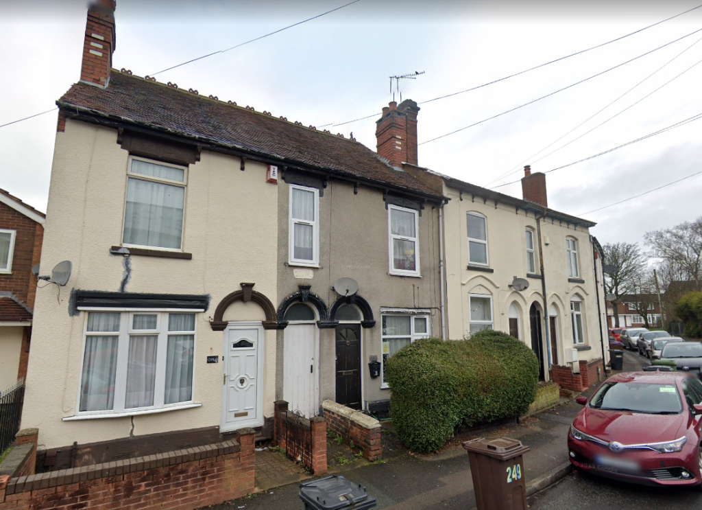 1 bed Mid Terraced House for rent in Wednesfield. From Royal Estates - Birmingham 1 bed Mid Terraced House for rent in Wednesfield. From Royal Estates - Birmingham