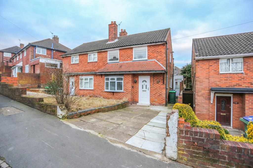 2 bed Semi Detached for rent in Oldbury. From Royal Estates - Birmingham 2 bed Semi Detached for rent in Oldbury. From Royal Estates - Birmingham