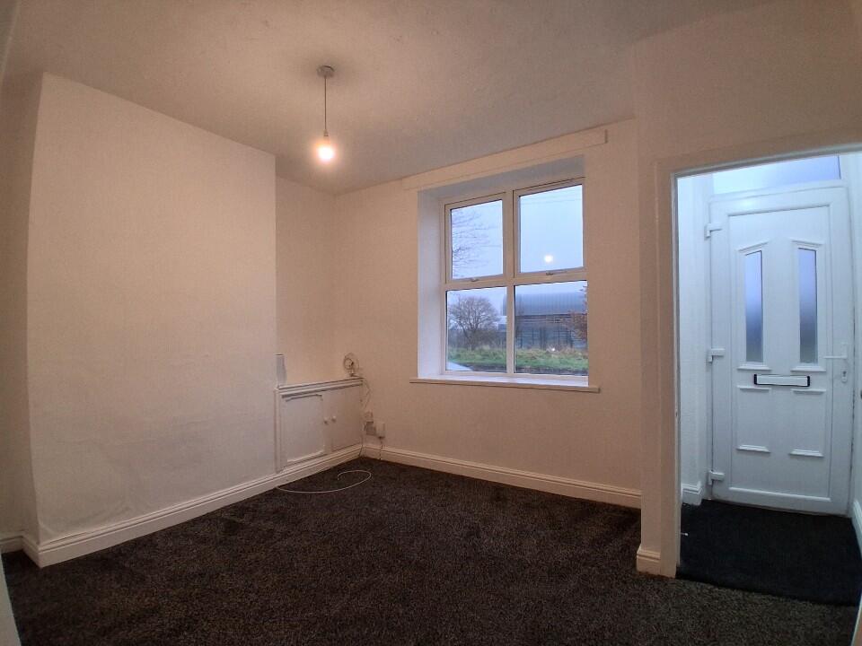 2 bed Mid Terraced House for rent in Burnley. From Rent UK Property - Lancashire