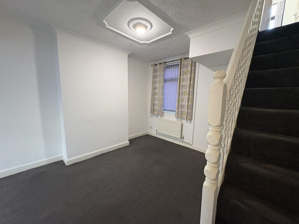 3 bed Mid Terraced House for rent in Middlesbrough. From Rent UK Property - Lancashire