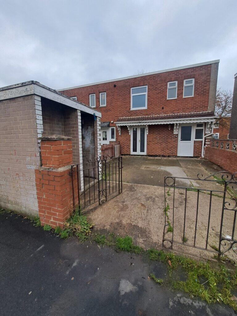 3 bed Mid Terraced House for rent in Newton Aycliffe. From Rent UK Property - Lancashire 3 bed Mid Terraced House for rent in Newton Aycliffe. From Rent UK Property - Lancashire