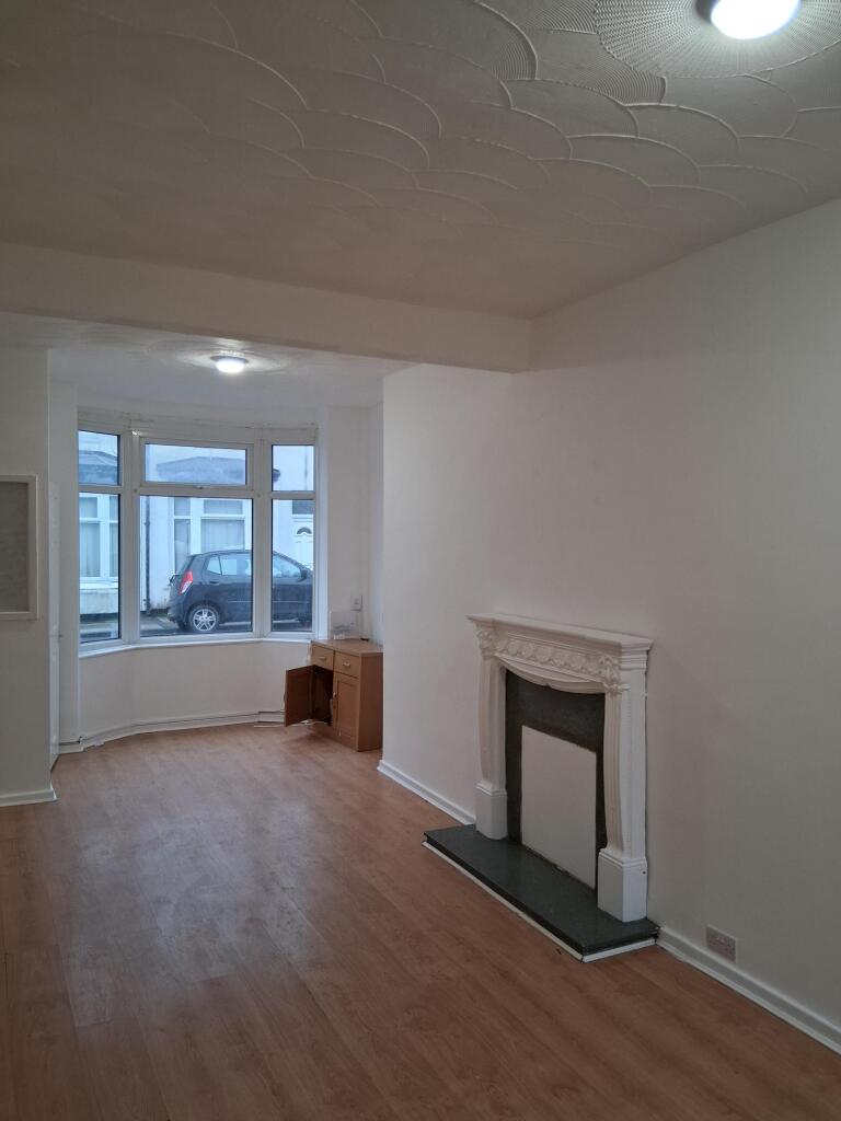 2 bed Mid Terraced House for rent in Middlesbrough. From Rent UK Property - Lancashire