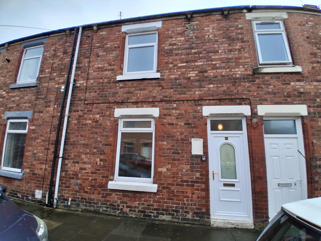 3 bed Mid Terraced House for rent in Ferryhill. From Rent UK Property - Lancashire