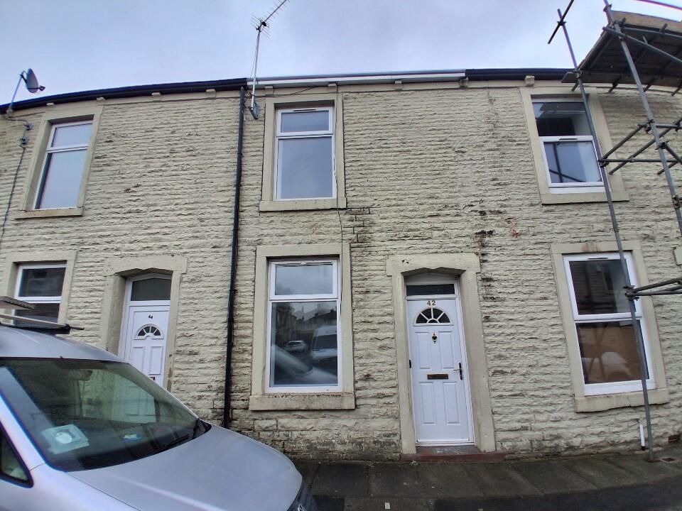 2 bed Mid Terraced House for rent in Rishton. From Rent UK Property - Lancashire