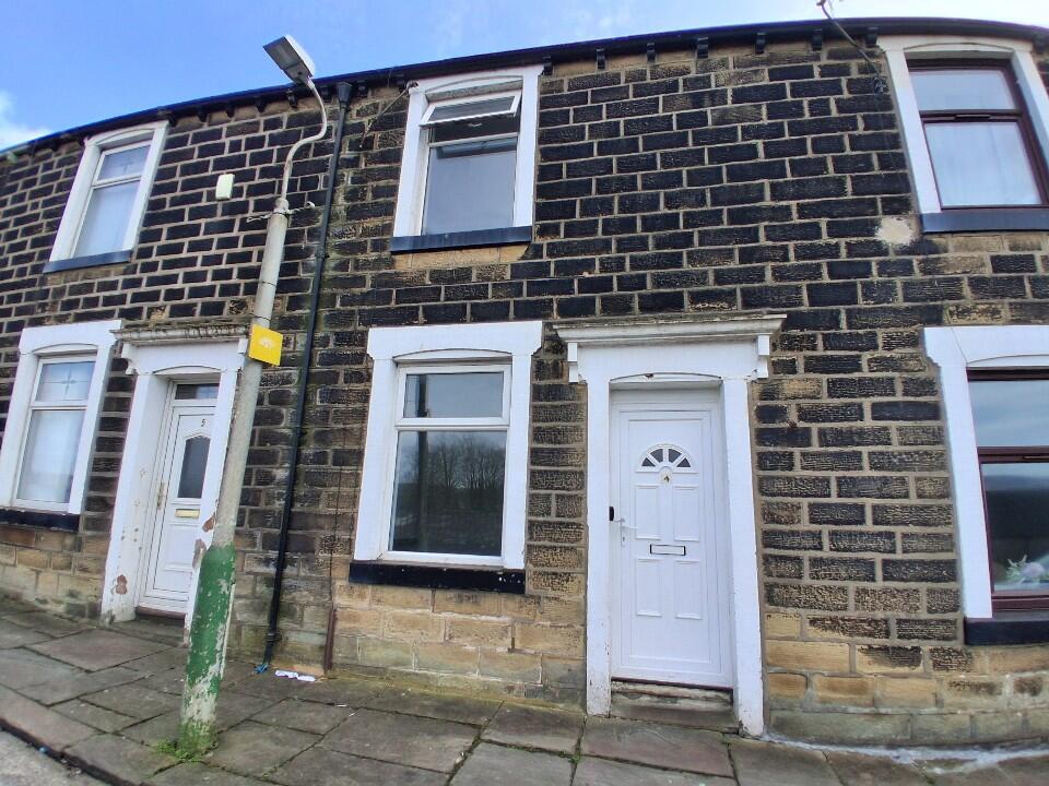 2 bed Mid Terraced House for rent in Nelson. From Rent UK Property - Lancashire