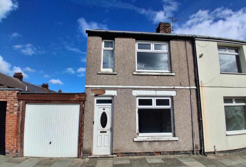3 bed Mid Terraced House for rent in Greatham. From Rent UK Property - Lancashire