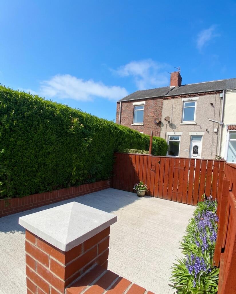 2 bed Mid Terraced House for rent in Blackhall Rocks. From Rent UK Property - Lancashire