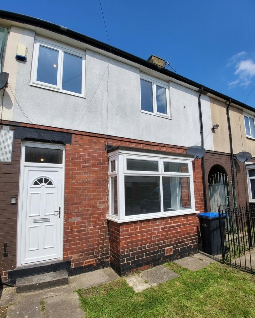3 bed Mid Terraced House for rent in Middlesbrough. From Rent UK Property - Lancashire