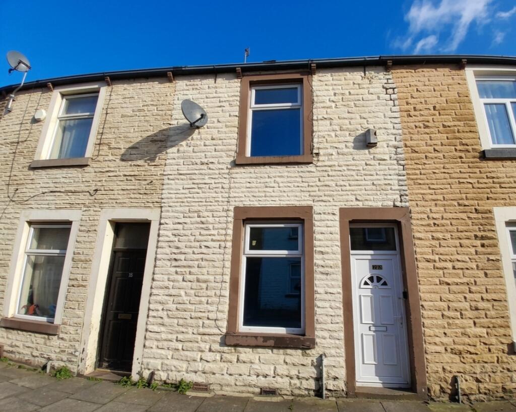 2 bed Mid Terraced House for rent in Worsthorne. From Rent UK Property - Lancashire