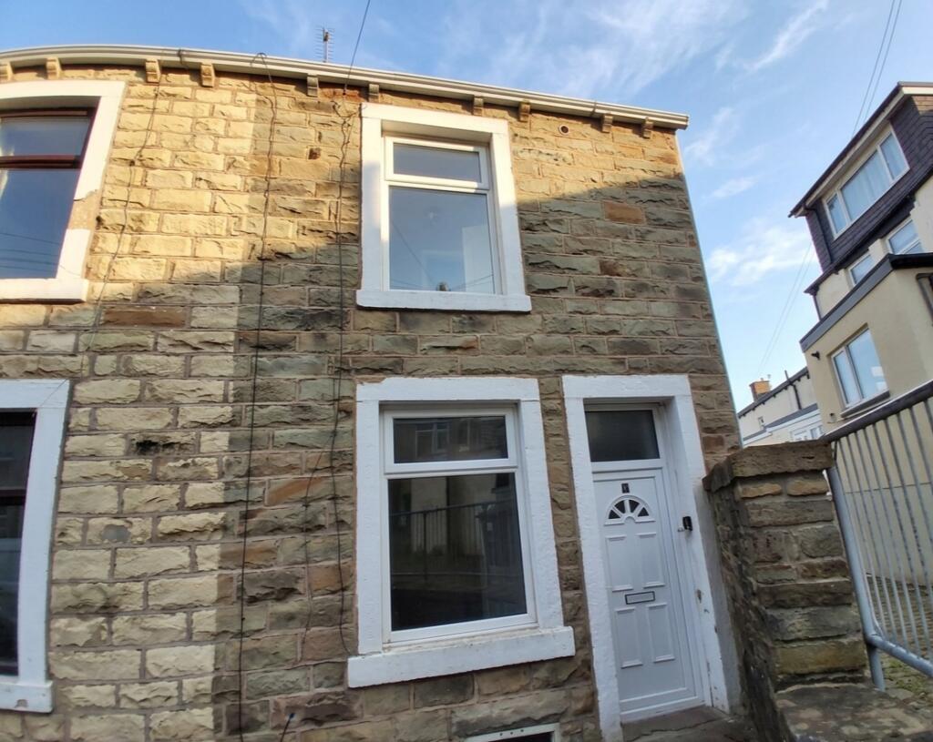 2 bed Mid Terraced House for rent in Simonstone. From Rent UK Property - Lancashire