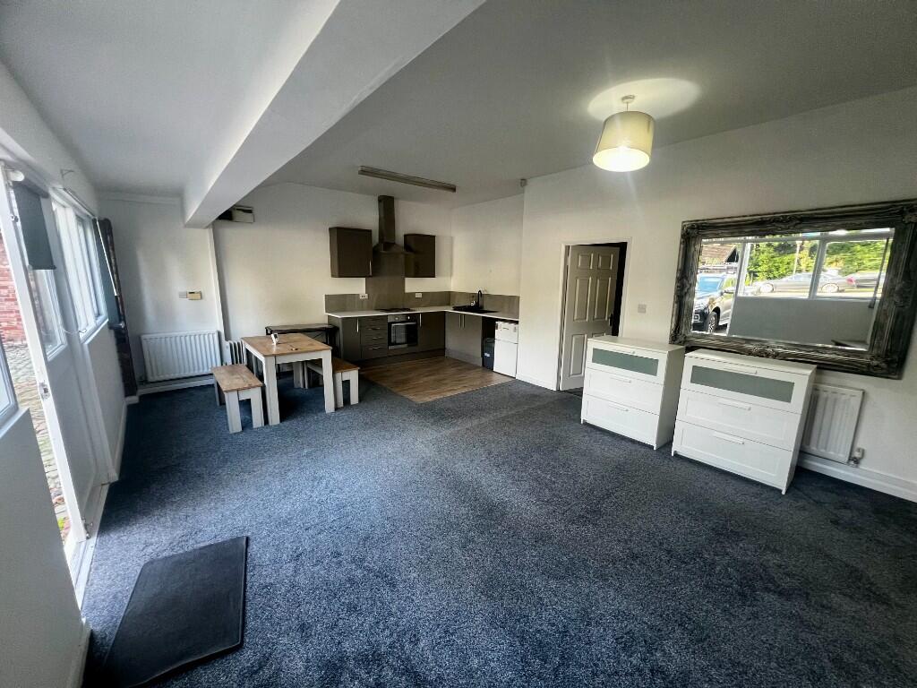1 bed Lodge for rent in Appleton Thorn. From Riverside Estates Ltd - Warrington