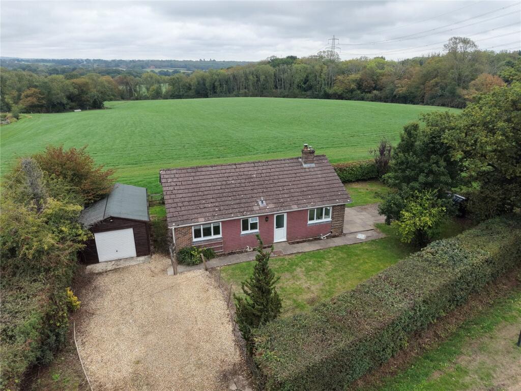 3 bed Bungalow for rent in East Hoathly. From Samuel and Son Chartered Surveyors - Horam 3 bed Bungalow for rent in East Hoathly. From Samuel and Son Chartered Surveyors - Horam