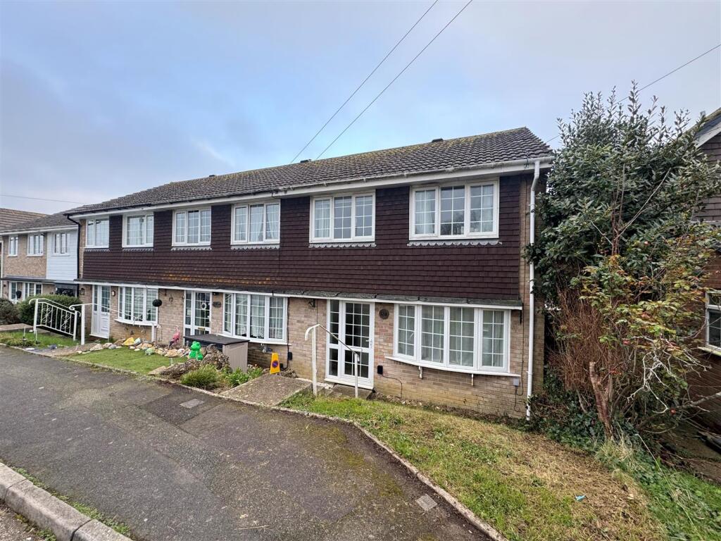 3 bed Detached for rent in Upton. From Seafields Estates - Ryde